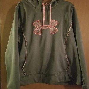 Under Armour Sweatshirt